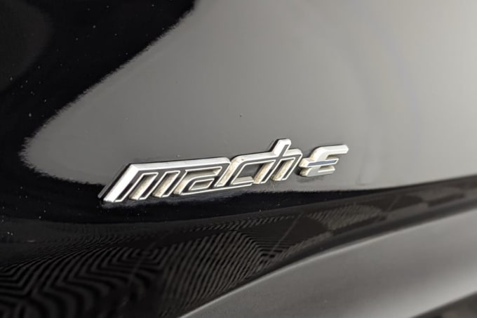 2021 Ford Mustang Mach-e