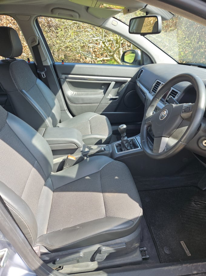 2025 Vauxhall Vectra