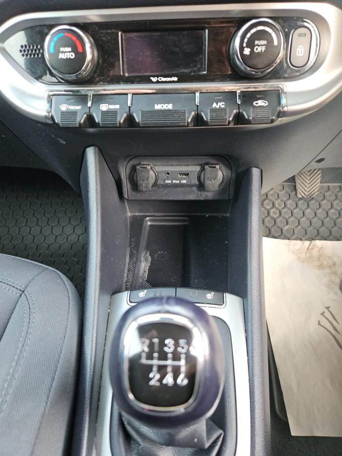 2025 Kia Rio