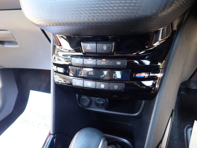 2025 Peugeot 2008