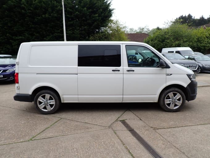 2025 Volkswagen Transporter