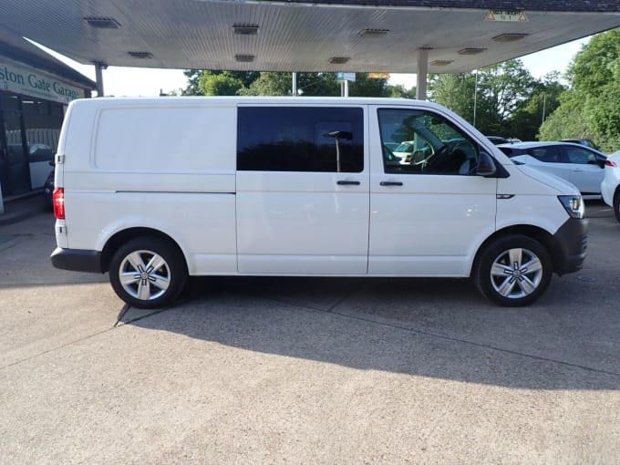 2025 Volkswagen Transporter