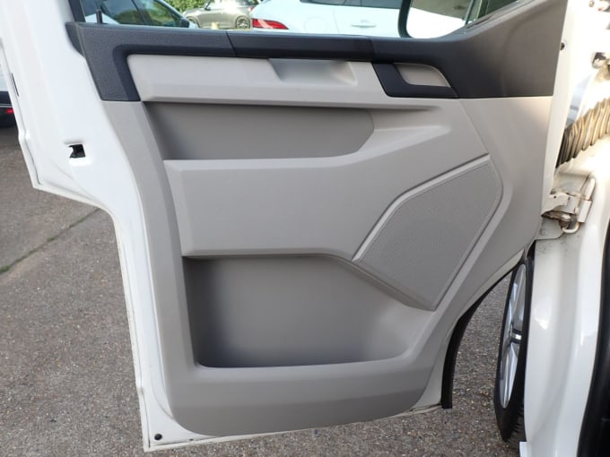2025 Volkswagen Transporter