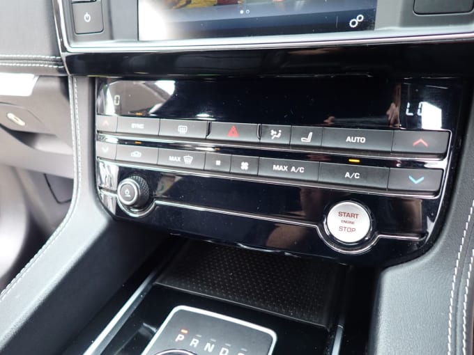 2025 Jaguar F-pace