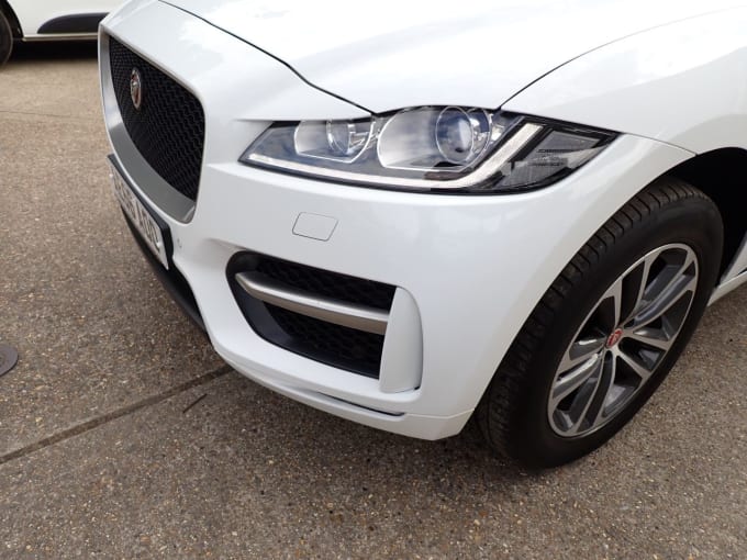 2025 Jaguar F-pace