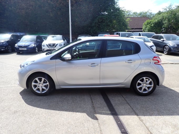 2025 Peugeot 208