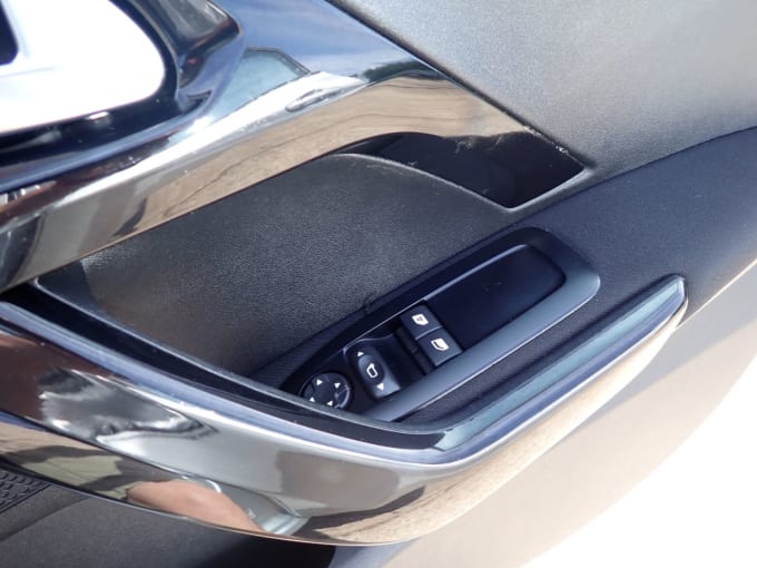2025 Peugeot 208