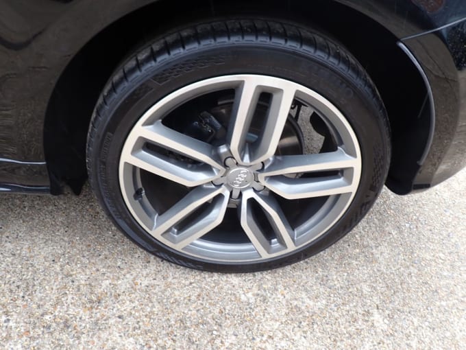 2025 Audi Sq5