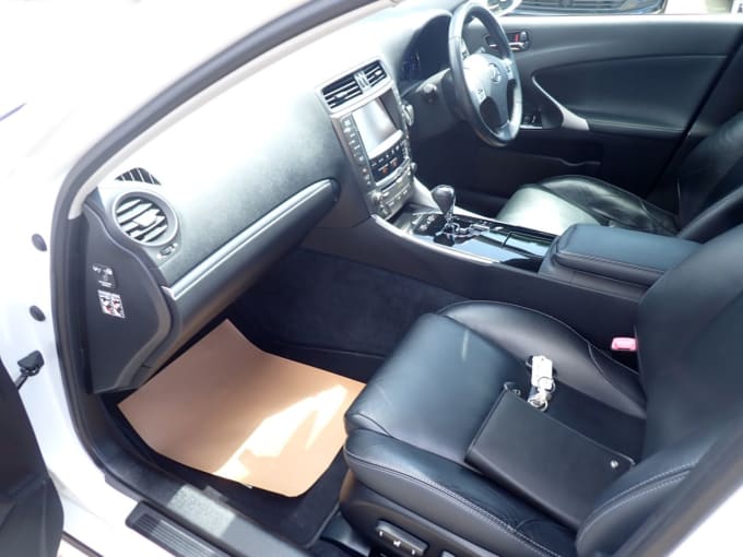 2025 Lexus Is