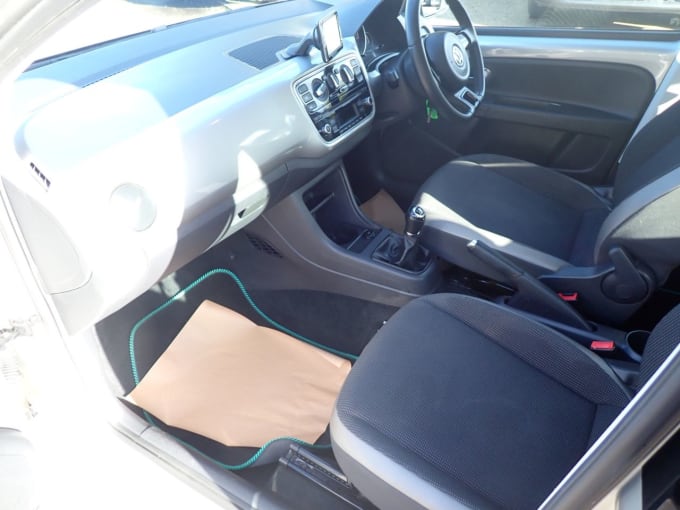 2025 Volkswagen Up!
