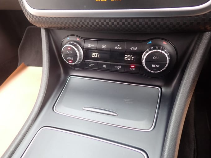 2015 Mercedes-benz A-class