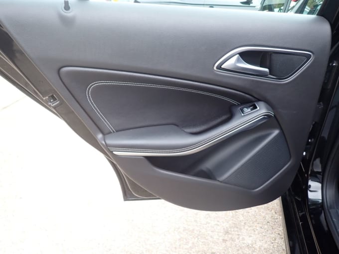 2015 Mercedes-benz A-class