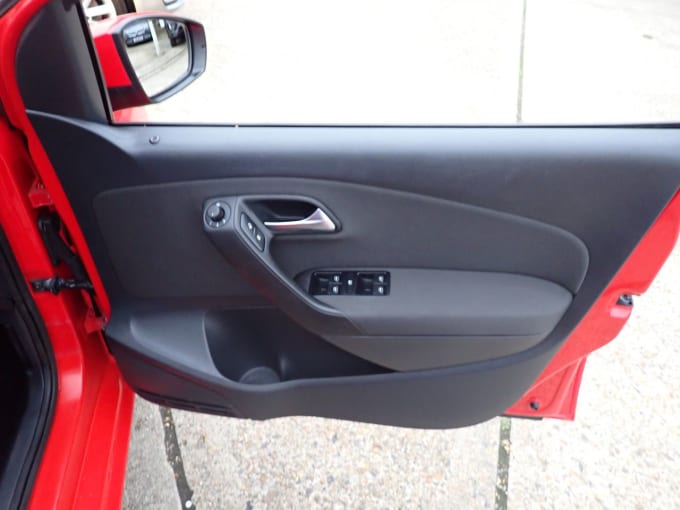 2013 Volkswagen Polo