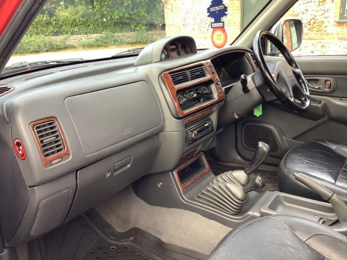 2004 Mitsubishi L200