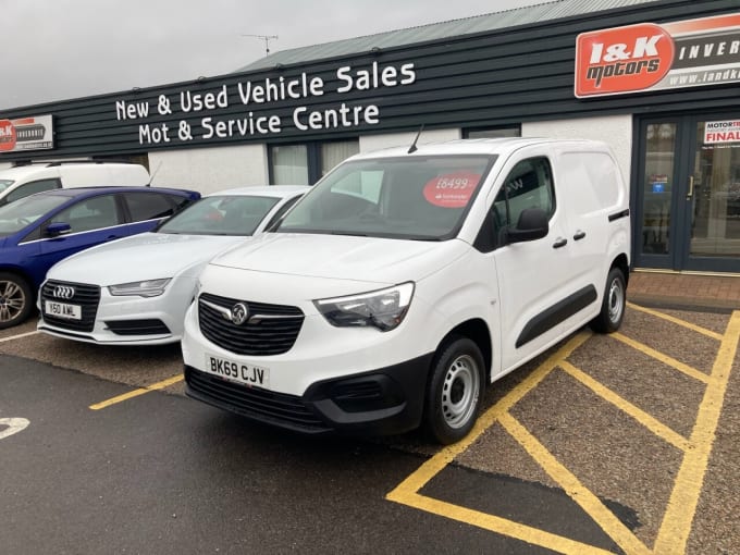 2025 Vauxhall Combo