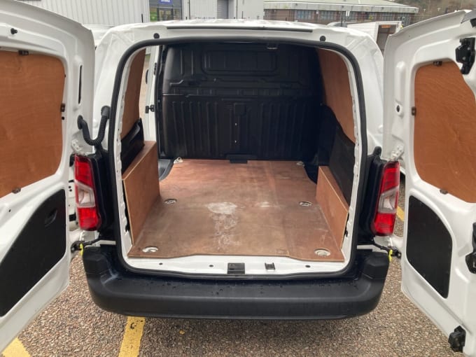 2025 Vauxhall Combo