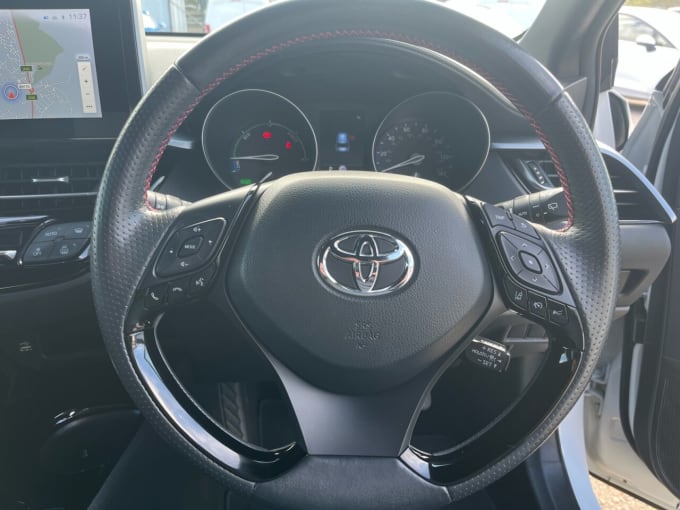 2025 Toyota C-hr