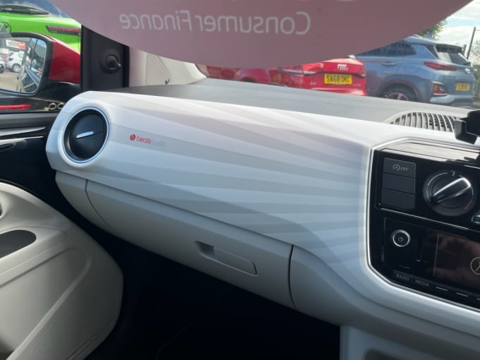 2025 Volkswagen Up!