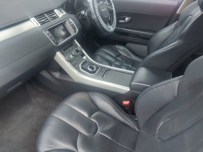 2025 Land Rover Range Rover Evoque