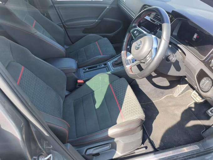 2025 Volkswagen Golf
