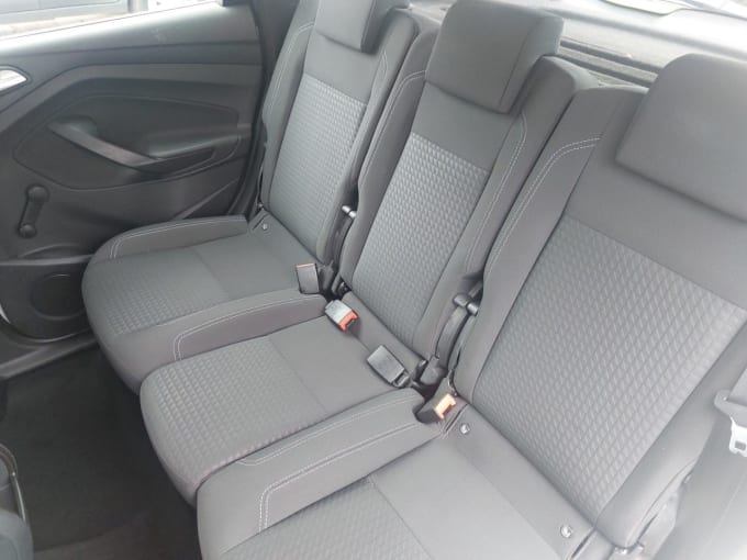 2025 Ford C-max