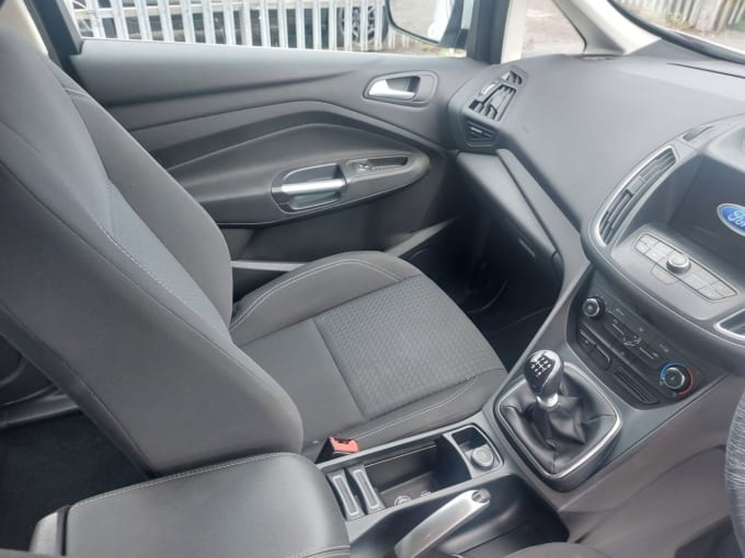 2025 Ford C-max
