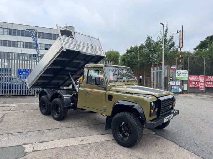 2025 Land Rover Defender