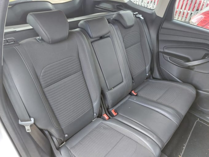 2025 Ford Kuga
