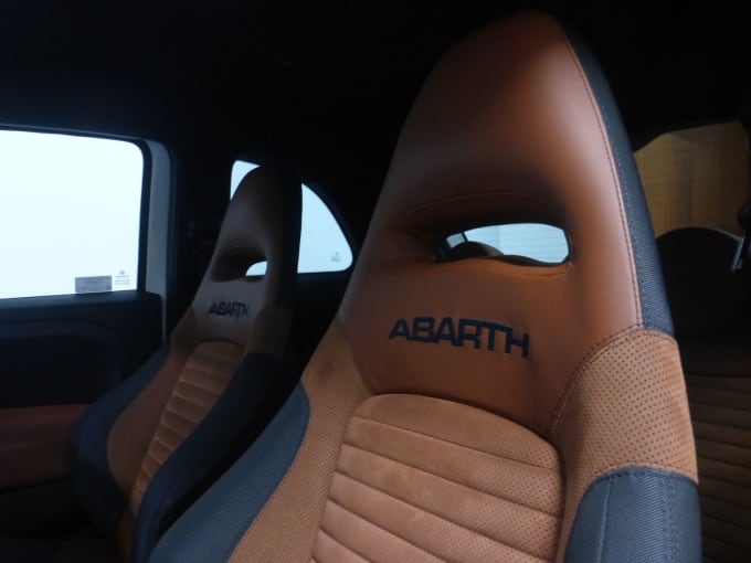 2022 Abarth 595