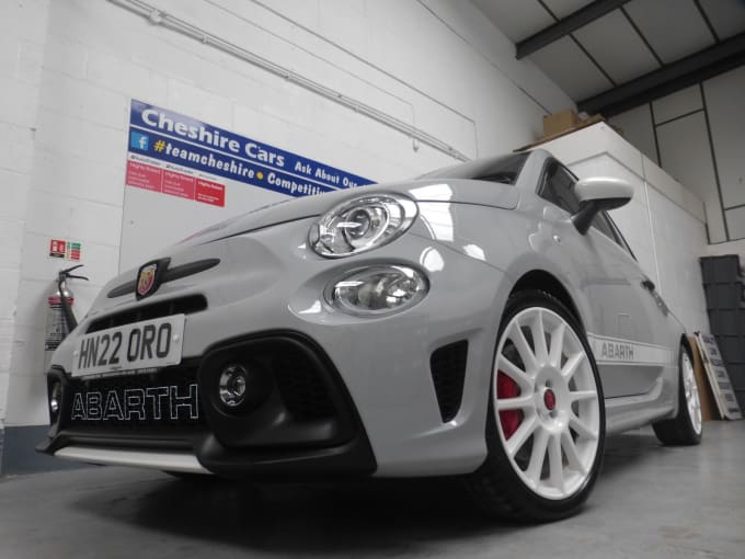 2022 Abarth 695