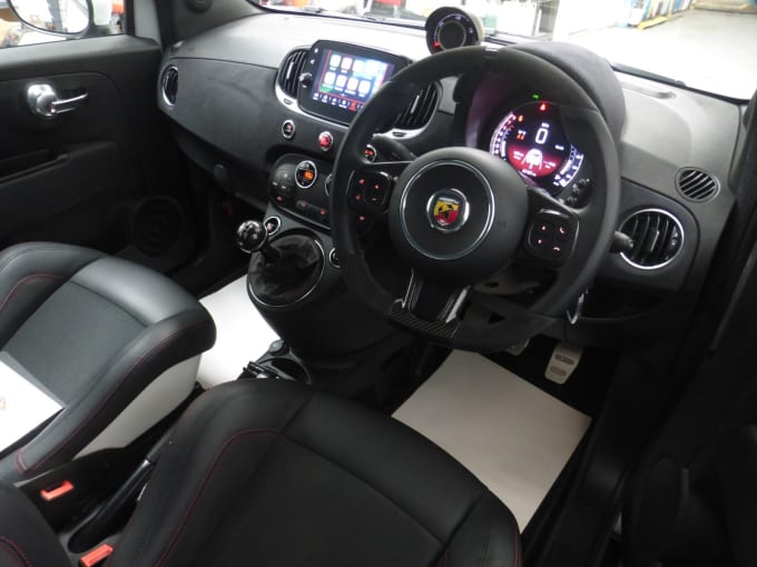 2022 Abarth 695