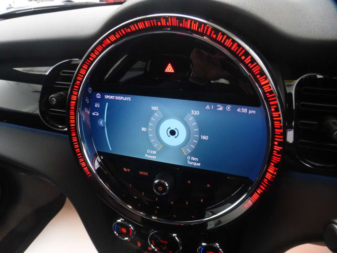 2022 Mini Hatch
