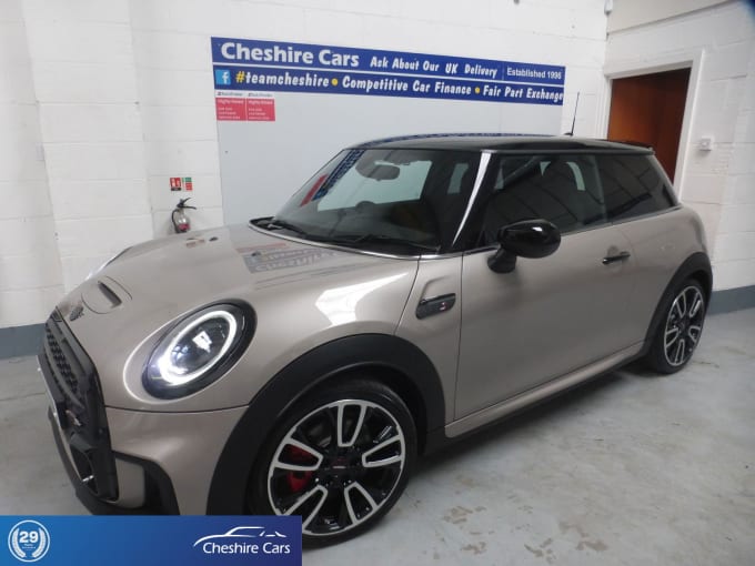 2022 Mini Hatch