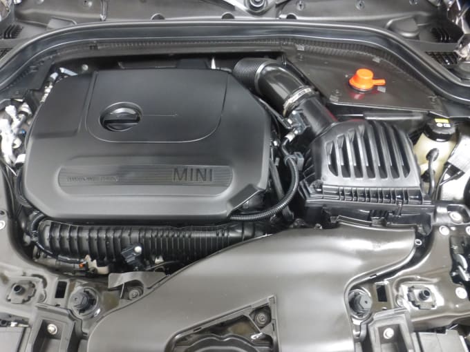 2022 Mini Hatch