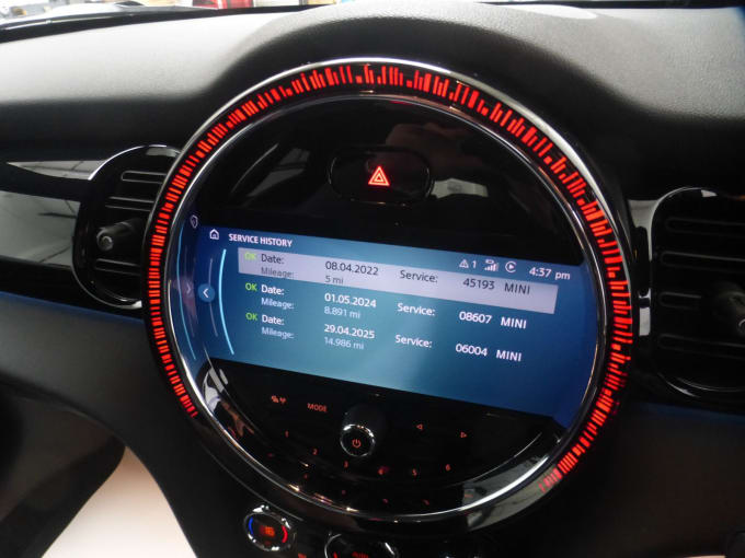 2022 Mini Hatch