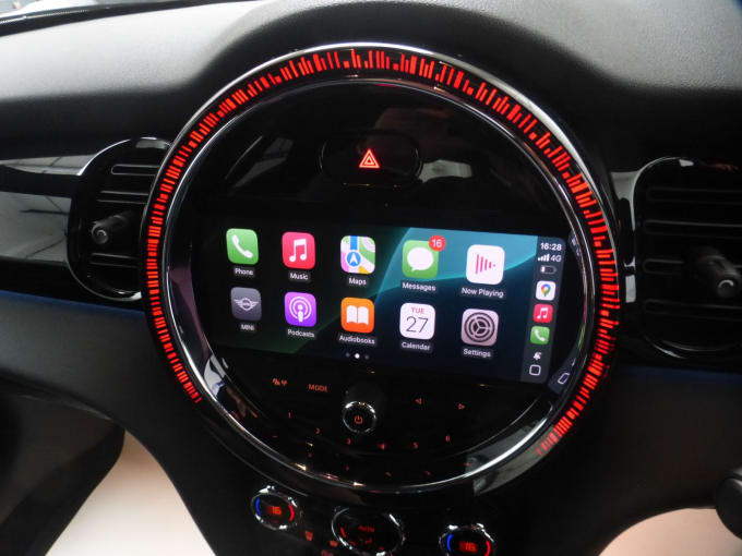 2022 Mini Hatch