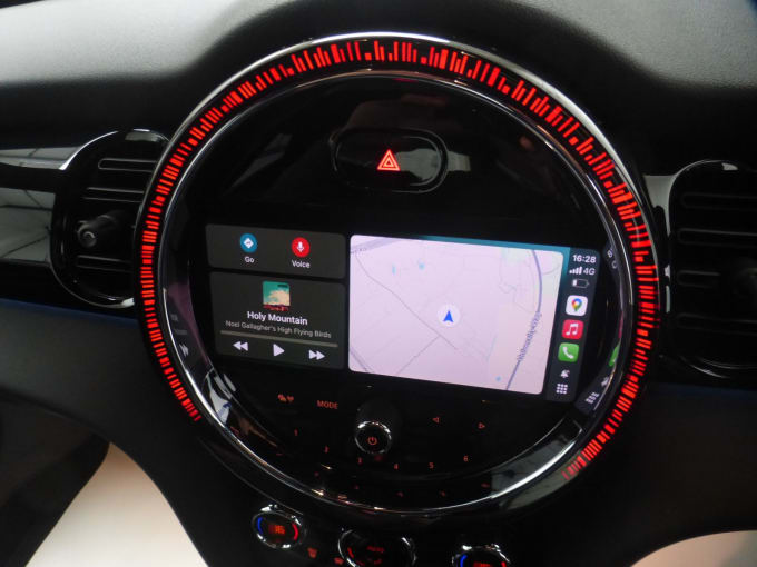 2022 Mini Hatch