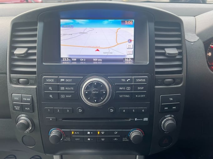 2025 Nissan Navara