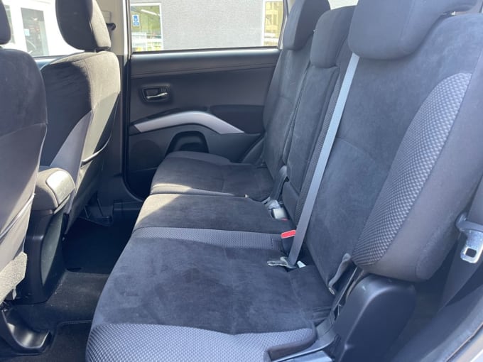 2025 Mitsubishi Outlander