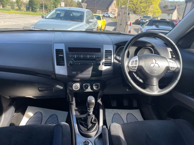 2025 Mitsubishi Outlander