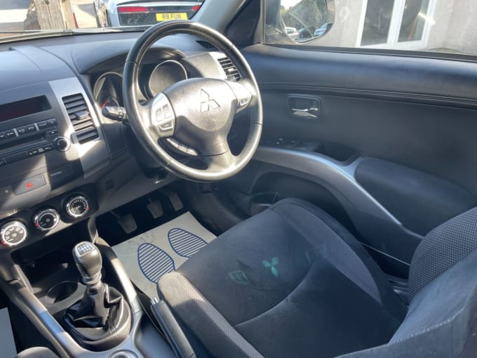 2025 Mitsubishi Outlander