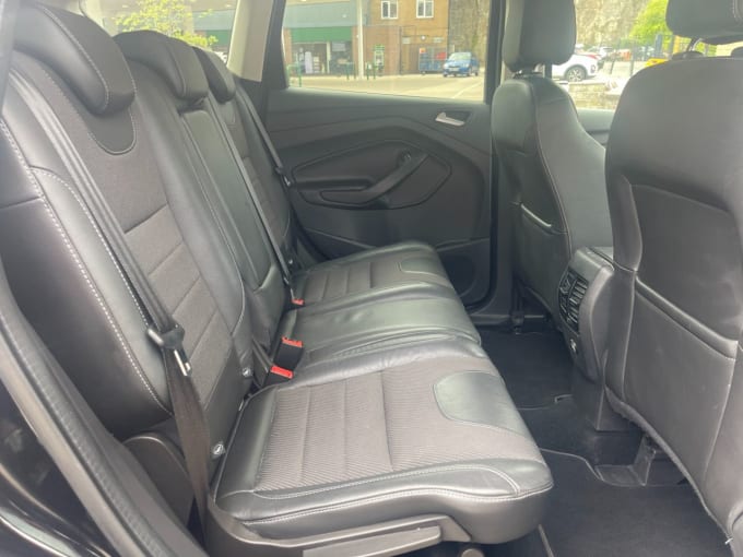 2025 Ford Kuga