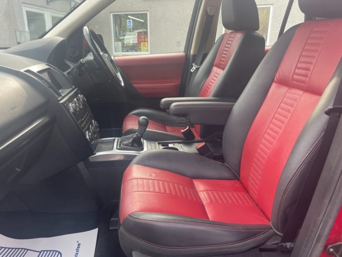 2025 Land Rover Freelander 2