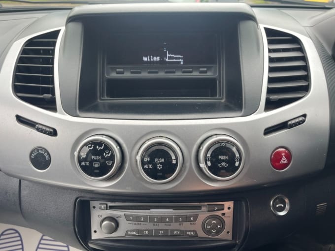 2025 Mitsubishi L200