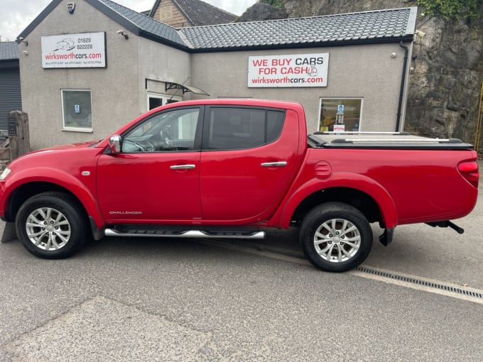 2025 Mitsubishi L200