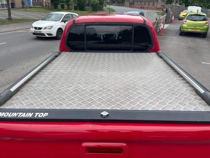 2025 Mitsubishi L200