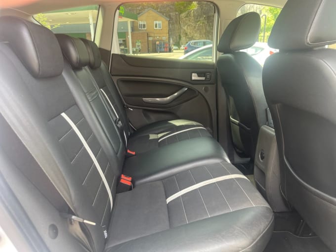 2025 Ford Kuga