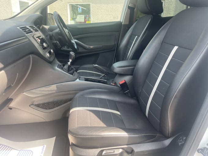 2025 Ford Kuga