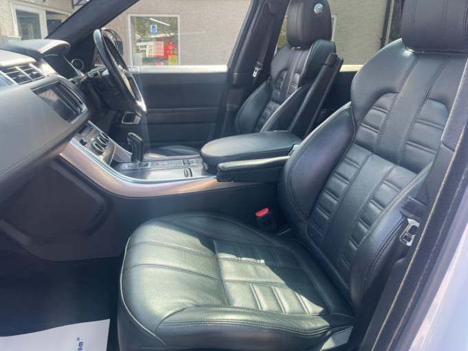2025 Land Rover Range Rover Sport