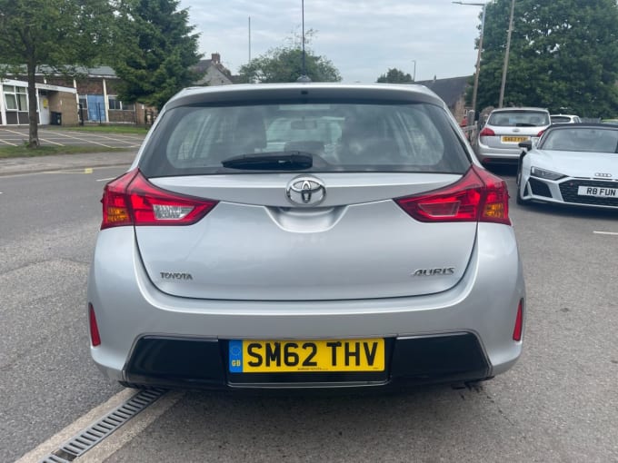 2025 Toyota Auris